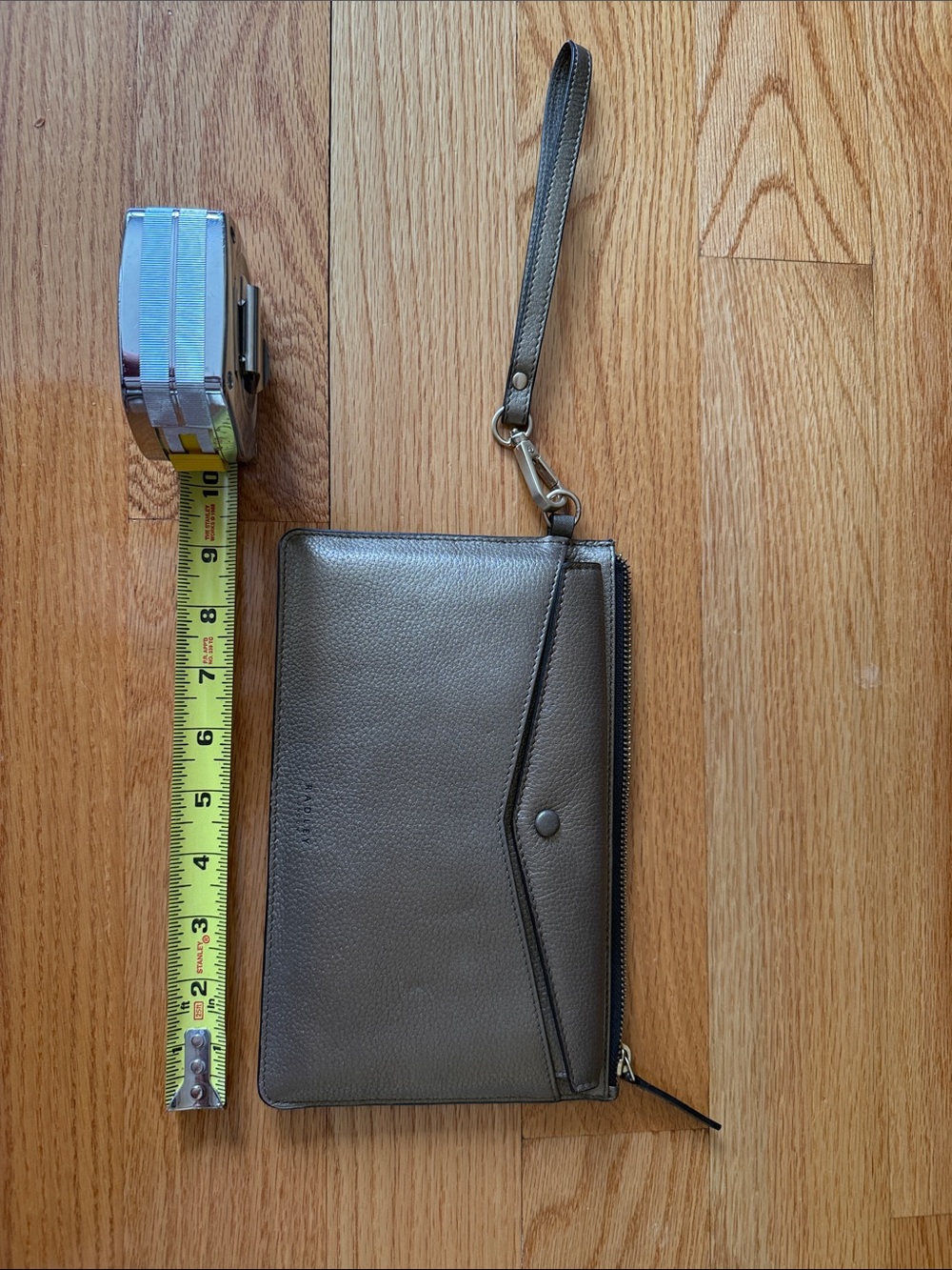 RADLEY LONDON Gray Leather Wristlet Clutch with Zip and Snap